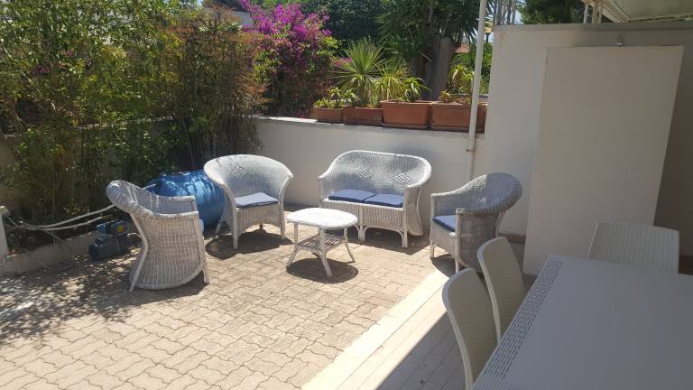 Villa with patio & garden — photo 2