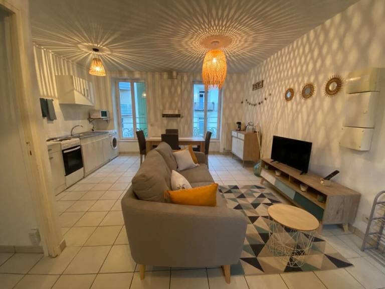 Apartment  Aubenas