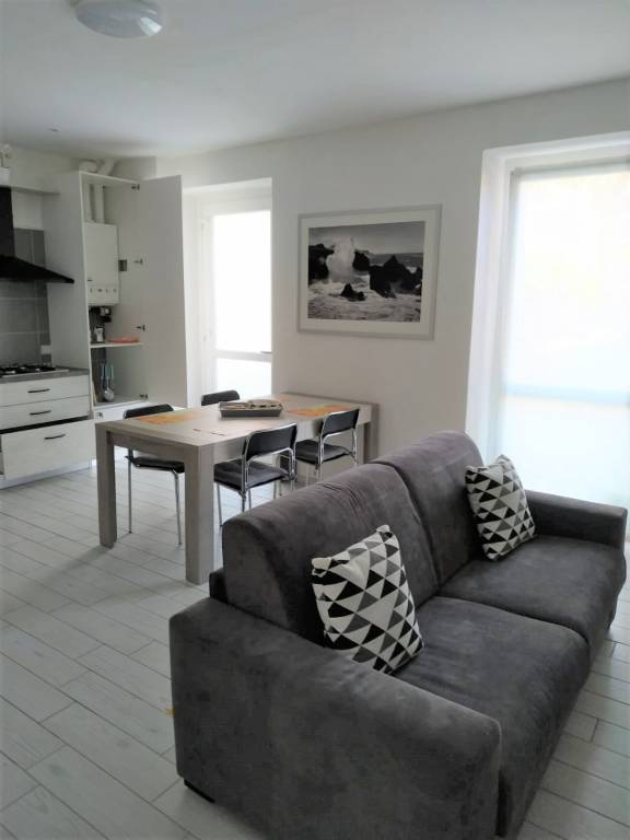 Canada modern apartment near the lake in Carciano — photo 5