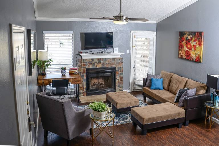 Holiday apartment with pool in Irving, TX