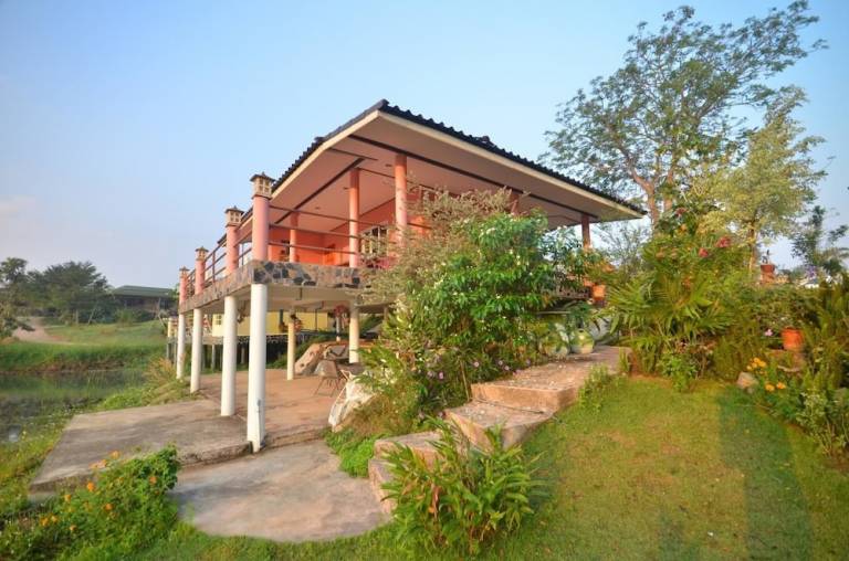 Accommodation Thai Samakkhi