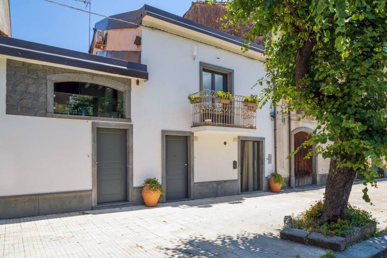 Pleasant house with yard, terrace & fast internet | Mountain view | Pets are welcome — photo 3
