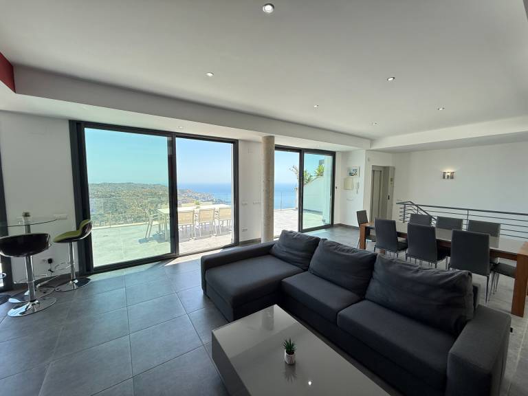 Fully equipped nice vacation home with private pool | Beach nearby | Pet-friendly — photo 4