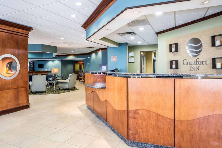 Comfort Inn On the Ocean — photo 4