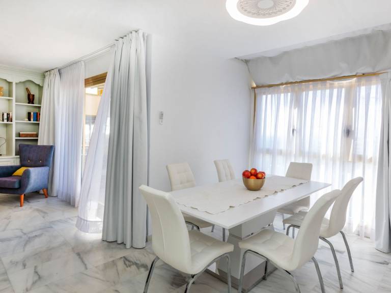 Fully equipped pleasant rental apartment with patio, private pool & grill | Next to the beach | Perfect for remote work | Pets allowed — photo 4