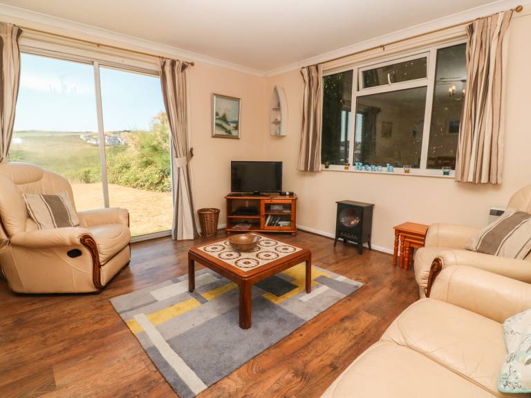 Family-friendly pleasant cottage with garden | Beach nearby | Pets are welcome — photo 5