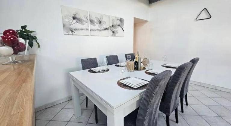 Apartment with 2 rooms for 6 persons — photo 2