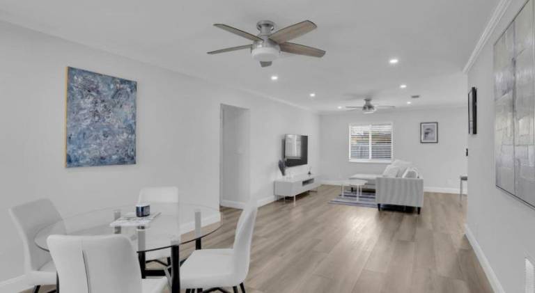 House with jacuzzi & pool | Pet-friendly — photo 3