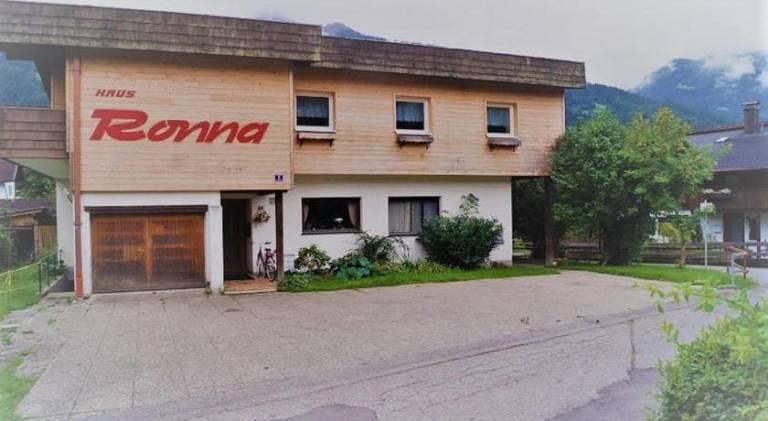 Rental apartment with yard, barbeque & patio in Schruns