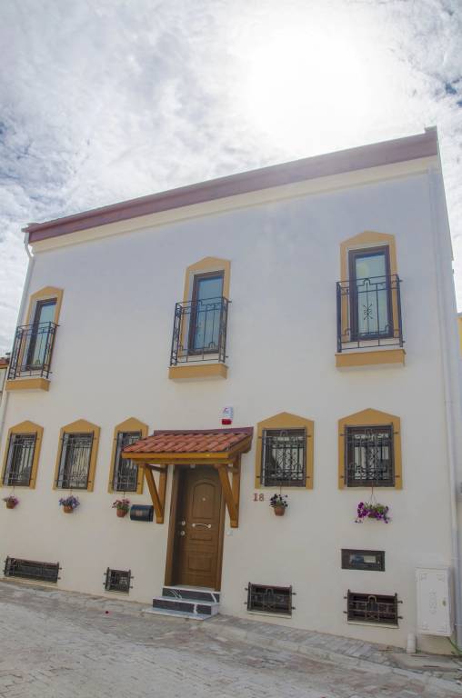 House  Selçuk