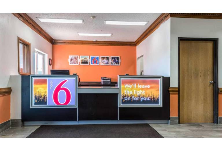 Studio 6 Indianapolis, IN – Southport — photo 3