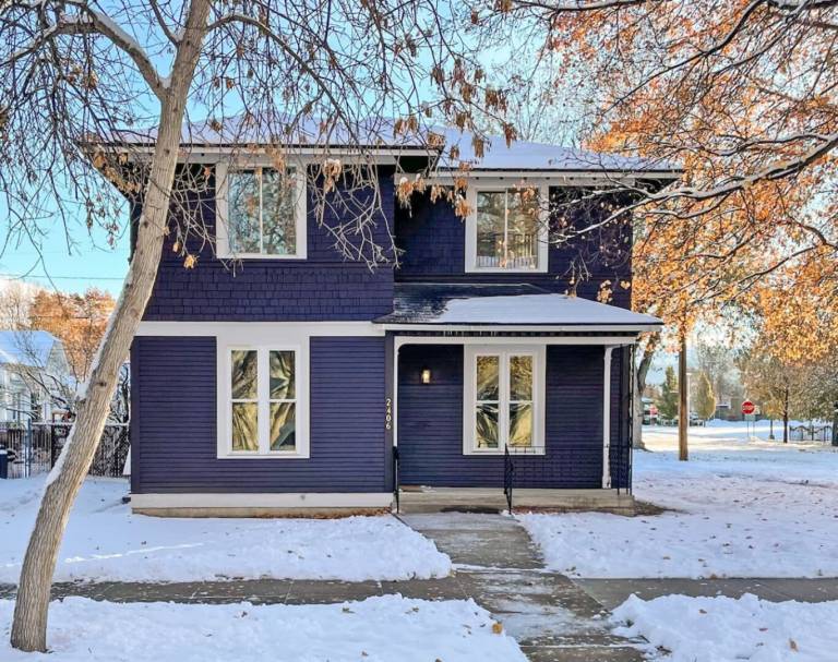 Charming vacation home with private pool | Pets allowed in Baker City, OR