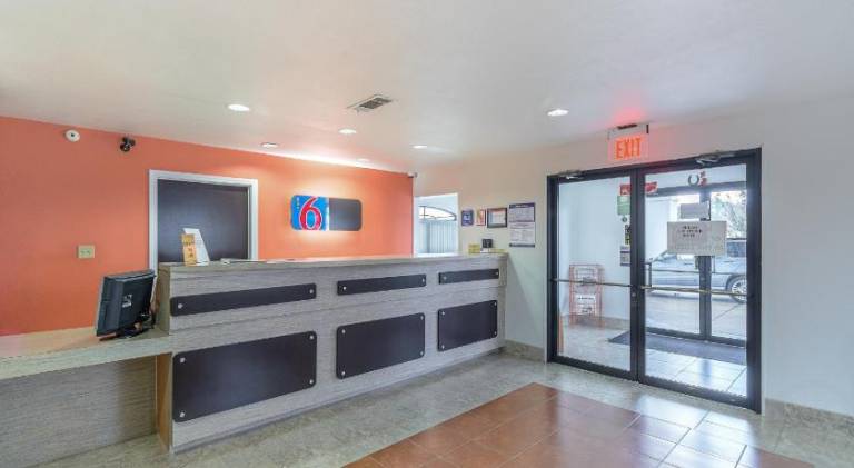 Motel 6 Canton, TX — photo 5