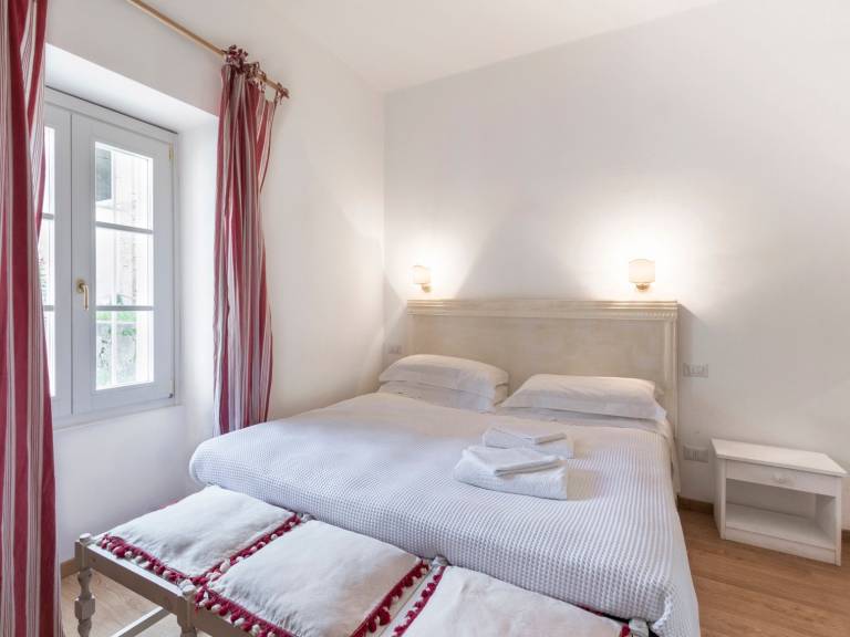Apartment 'Tenuta Naiano Raffaello' with Shared Garden, Wi-Fi, and Air Conditioning — photo 2