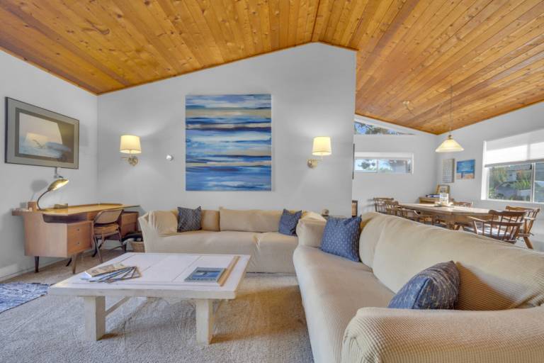 House with 2 rooms for 5 persons in Carlsbad, CA