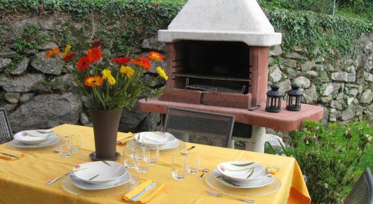 Serviced apartment with barbecue, patio & garden — photo 4
