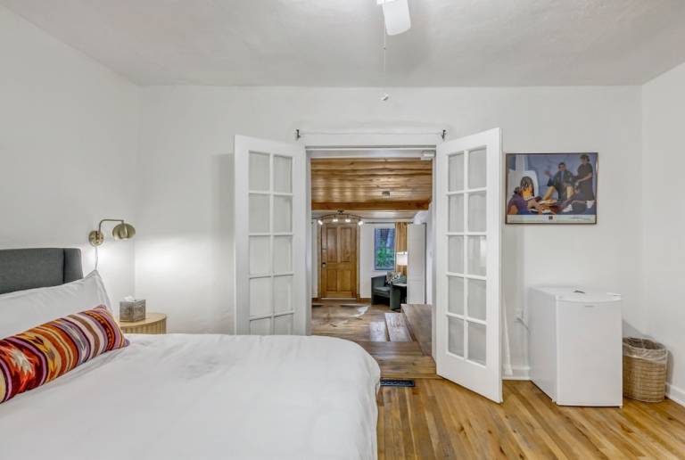 Bed and Breakfast in Taos from 97 HomeToGo