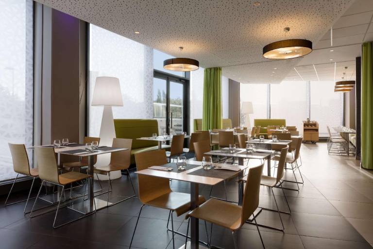 Park Inn by Radisson Lille Grand Stade — photo 2