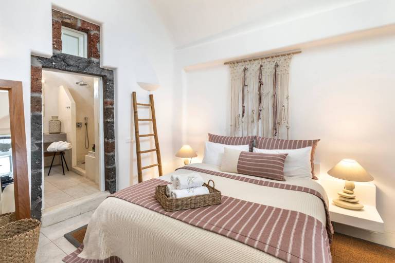 Children-friendly villa with hot tub & private pool | Pets are welcome — photo 3
