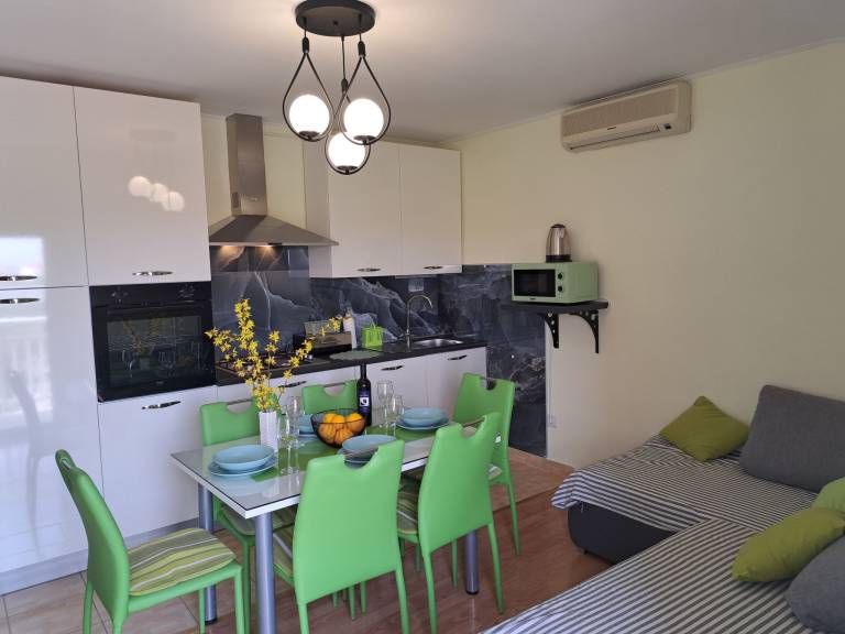 Nice holiday apartment with barbecue & yard | Close to the beach | Dogs allowed — photo 3
