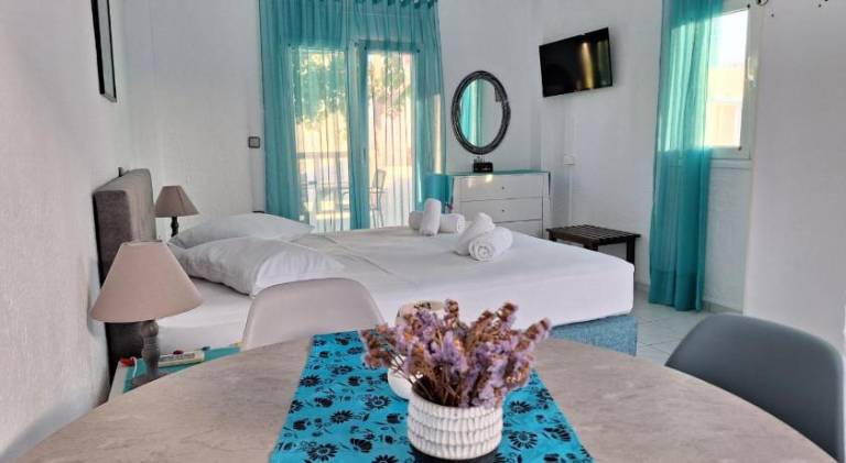Charming holiday apartment with terrace & yard | Dogs allowed — photo 2