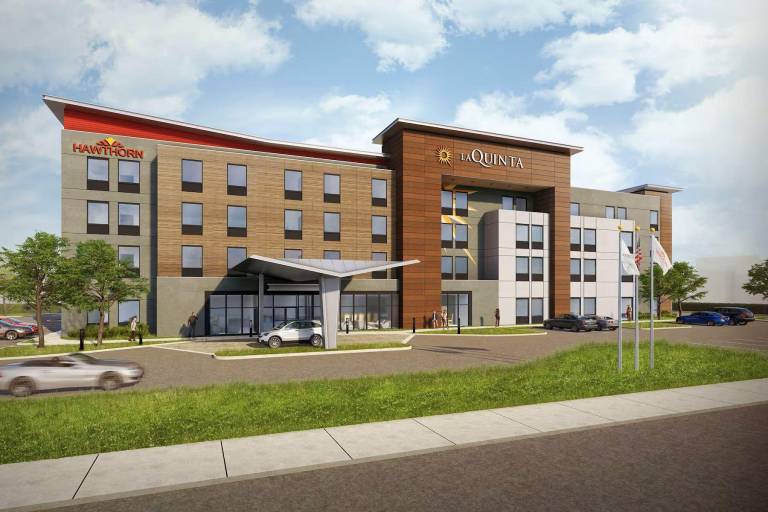 La Quinta Inn & Suites by Wyndham Eagle Pass — photo 4