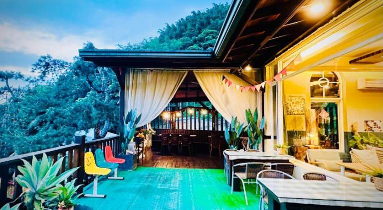 Beautiful serviced apartment with terrace, yard & barbeque | Good for workation | Pets allowed — photo 5