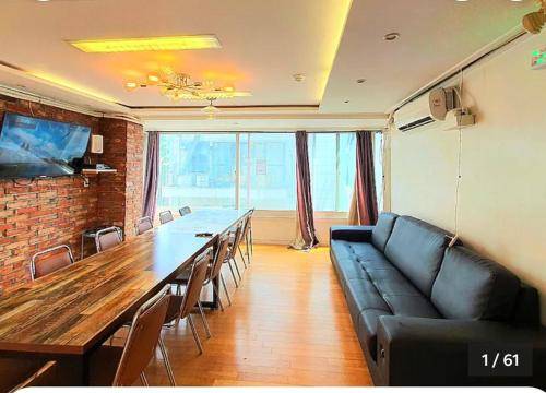 Elevator 5th floor 4 Rooms 3bathrooms