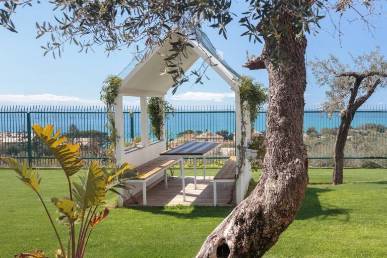 Apartment Casa Lorenzo with Sea View, Shared Garden, Air Conditioning and Wi-Fi — photo 4