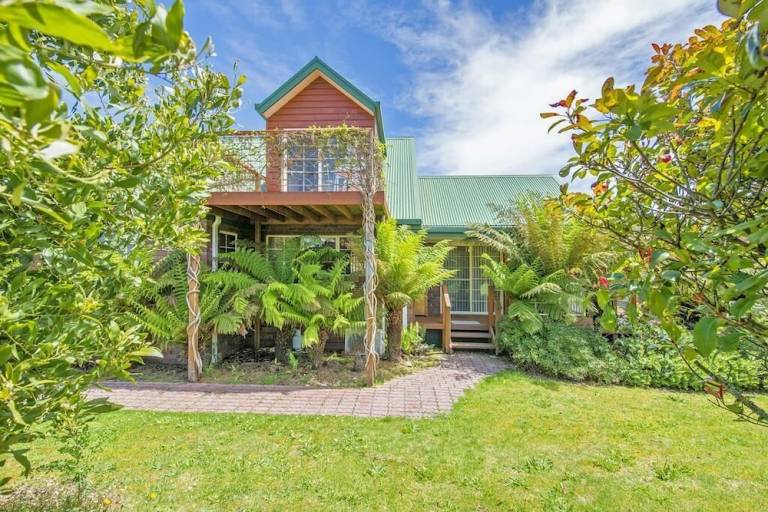 Apartment  Strahan
