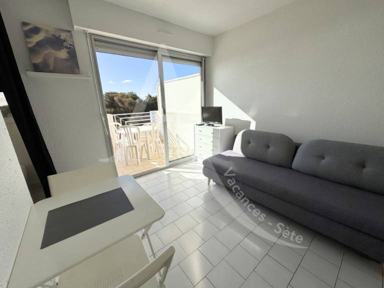 Holiday apartment with garden & terrace — photo 5