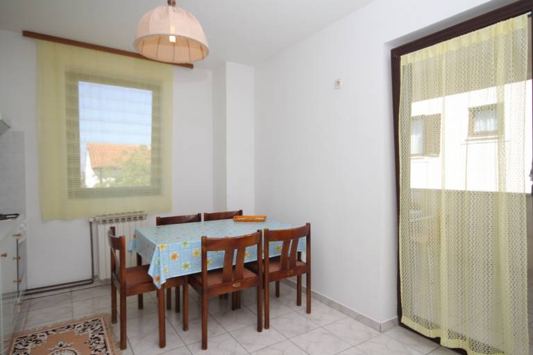 Two bedroom apartment with terrace and sea view Mali Lošinj, Lošinj (A-8090-a) — photo 4