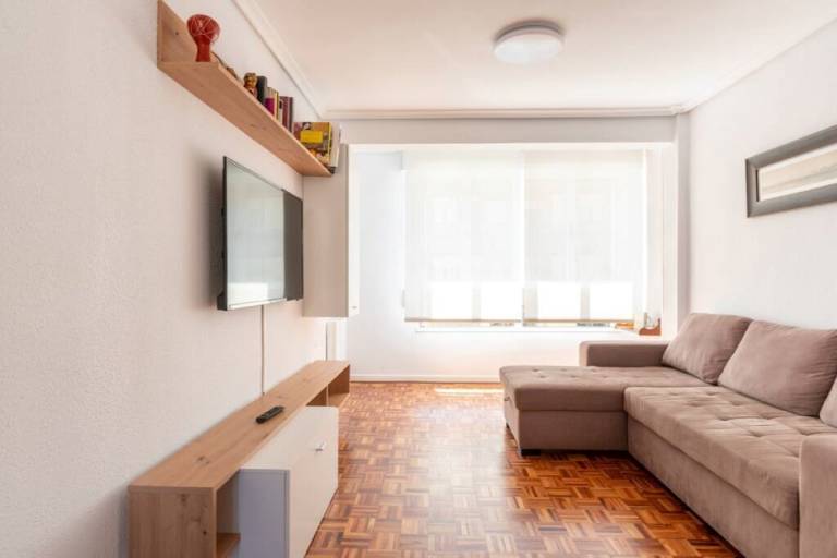 Apartment with 3 rooms for 5 persons — photo 2