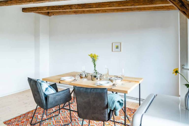 Family-oriented beautiful apartment with yard | Pets are welcome — photo 3