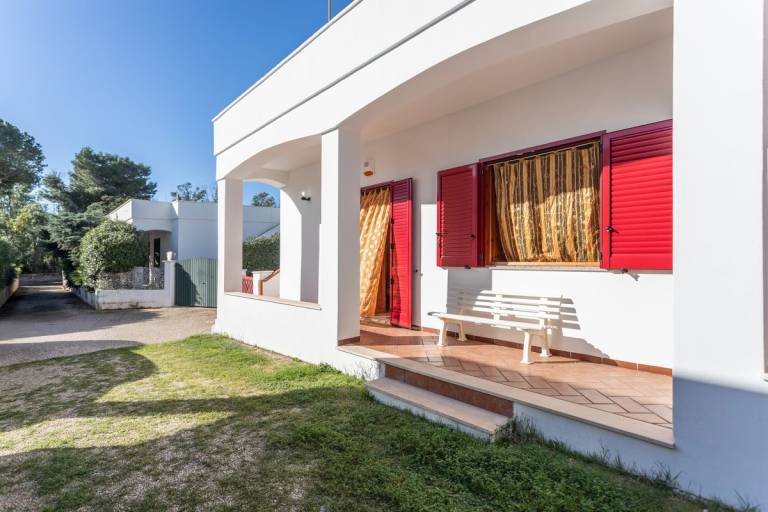 Villa with garden & barbecue | Garden view — photo 3