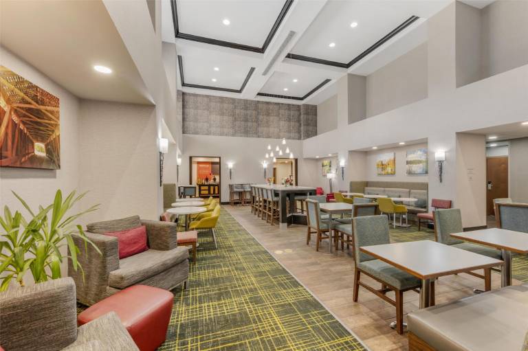Hampton Inn & Suites Crawfordsville — photo 2