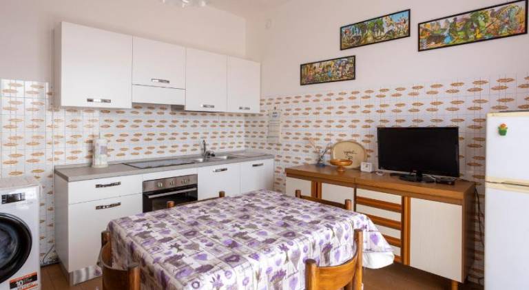 Apartment with 2 rooms for 4 persons — photo 2