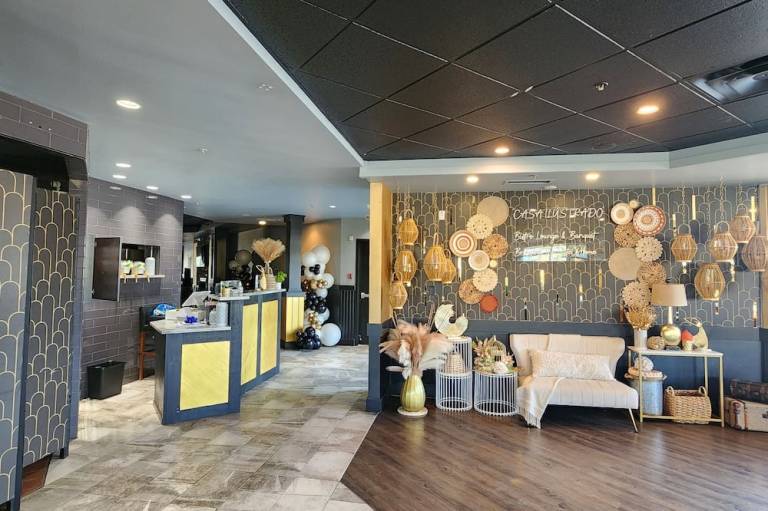 Merit Hotel & Suites