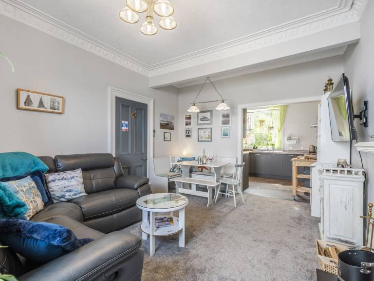 Cottage Gourock