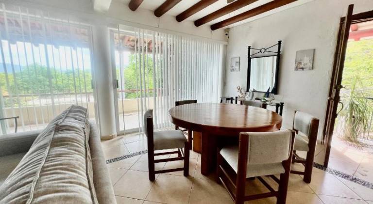 Rental apartment with garden, private pool & terrace — photo 5