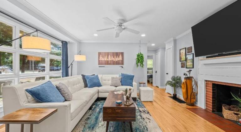 House with 1 room for 11 persons in Southern Pines, NC