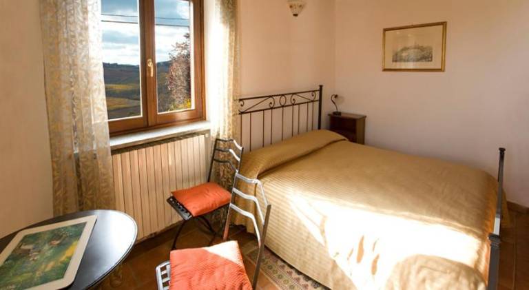Beautiful farm with patio | Pets allowed in Neive