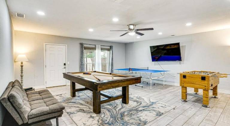 House with pool | Pets allowed in Wichita Falls, TX