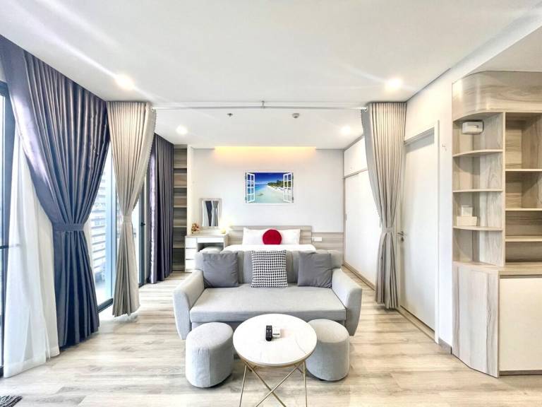 House with pool | Next to the beach | Suitable for remote work | Pet-friendly in Nha Trang