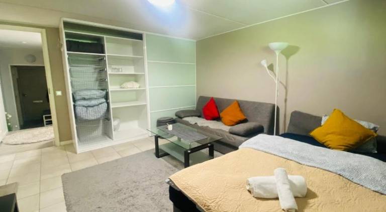 Cozy private room with free parking and sauna in Vantaa