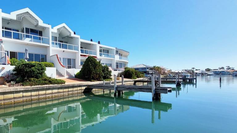 Villa Mandurah