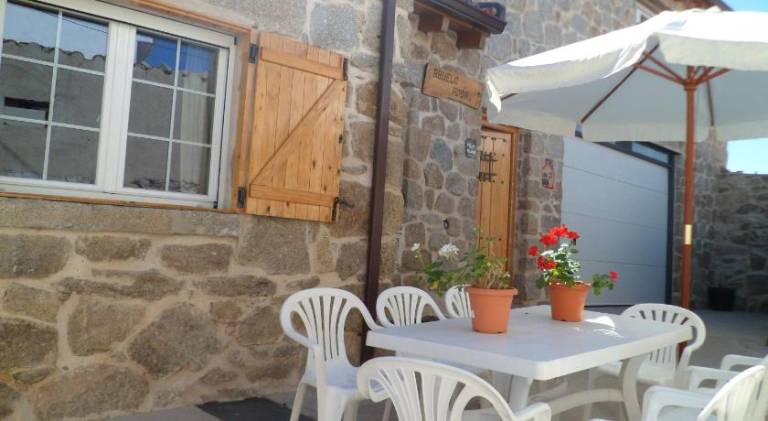 House with 4 rooms for 8 persons in Ávila