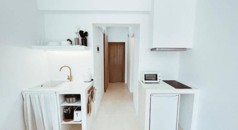 Apartment with patio | Next to the beach | Pets allowed in Skopelos