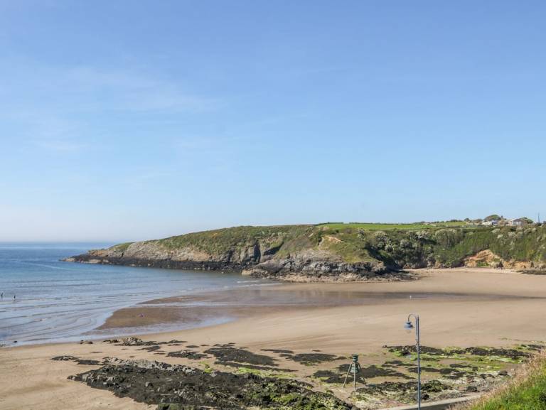 House  Cemaes Bay