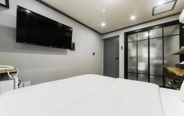 Motel  Jungwon-ro 79beon-gil